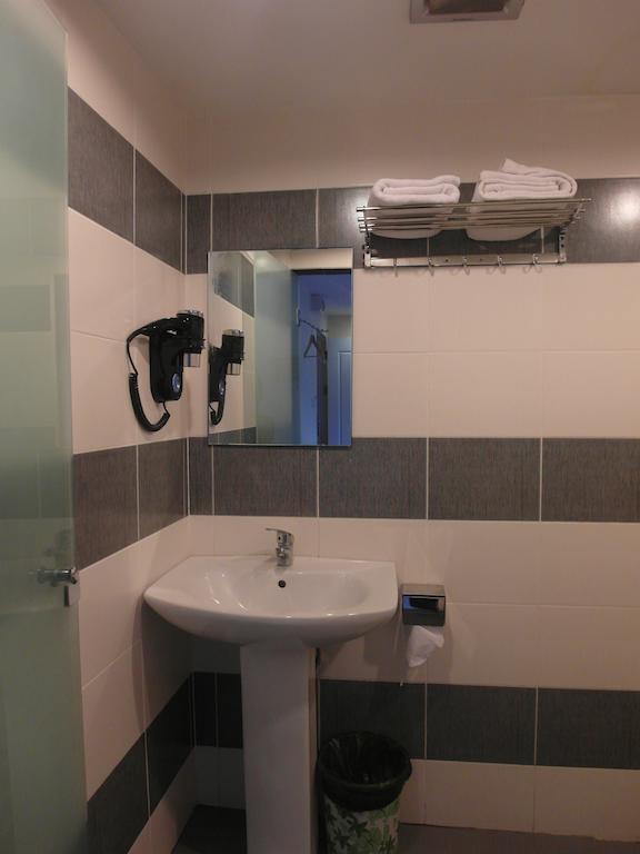 Mcity Inn Miri Ruang foto