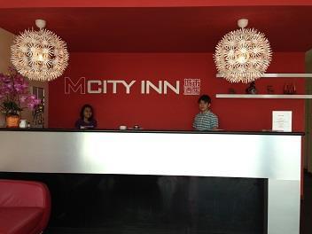 Mcity Inn Miri Bagian luar foto